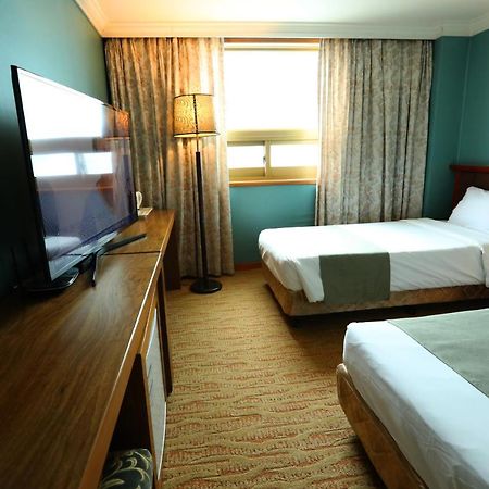 Prime Tourist Hotel Пусан Экстерьер фото