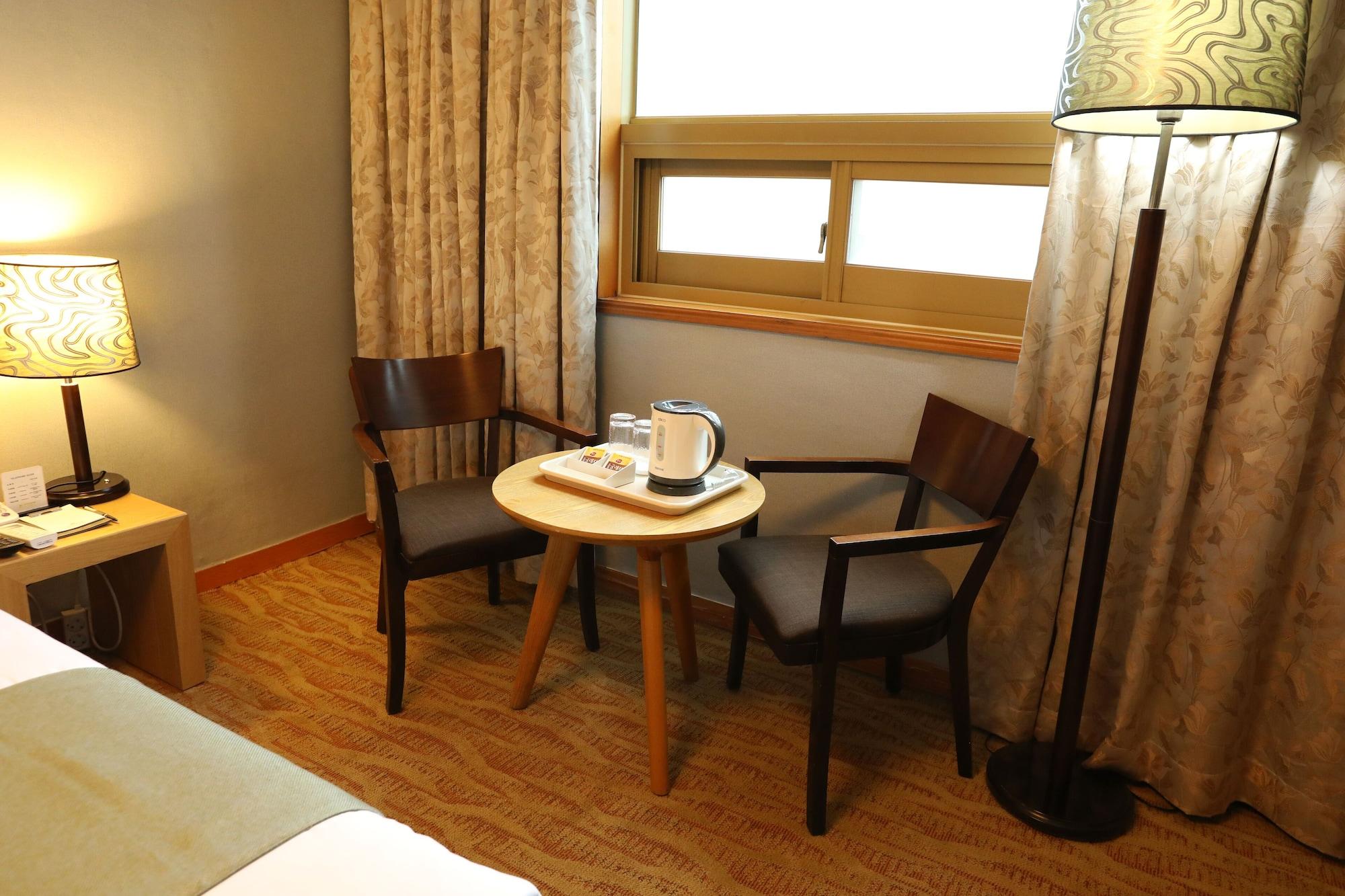 Prime Tourist Hotel Пусан Экстерьер фото